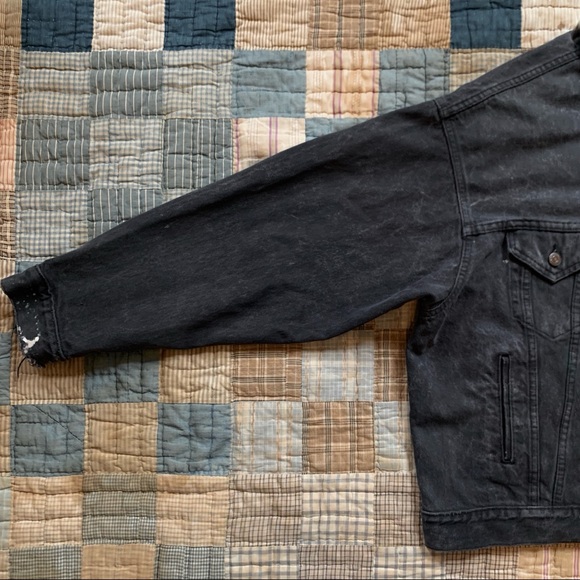 Vintage 1980s Levi’s Black Acid Wash Denim Jacket - Picture 5 of 8